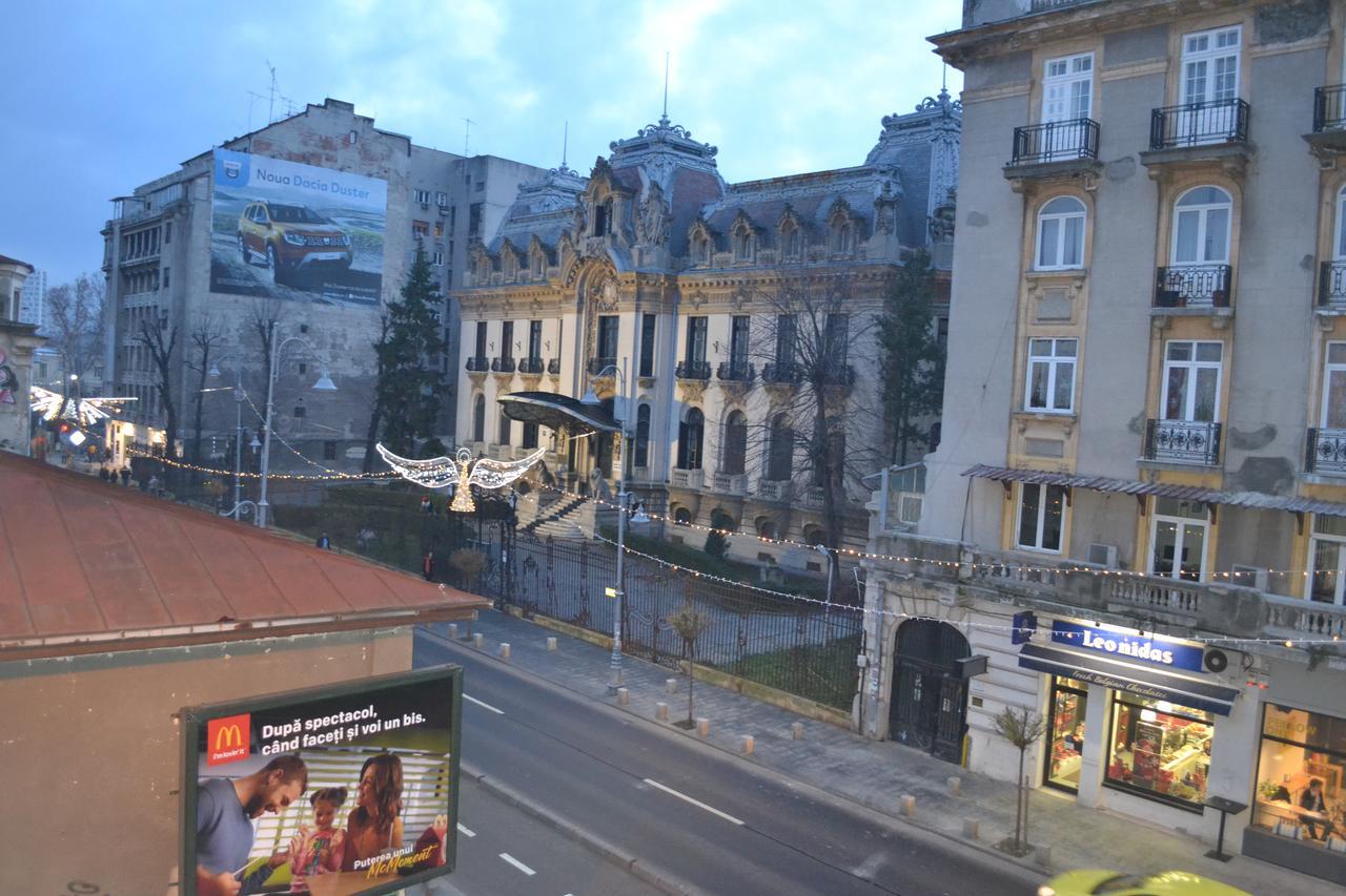 דירות בוקרשט Victoria Plaza Two Bdr Apt מראה חיצוני תמונה