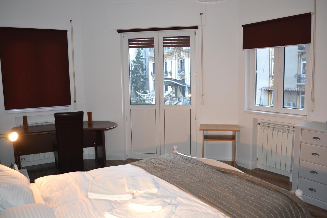 דירות בוקרשט Victoria Plaza Two Bdr Apt מראה חיצוני תמונה